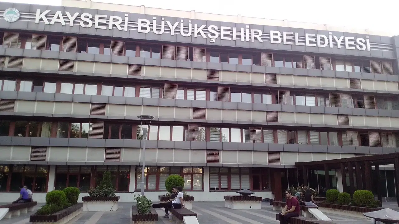Sayıştay açıkladı! AKP’li belediyede aynı kişilere birden fazla usulsüz ödeme yapıldı